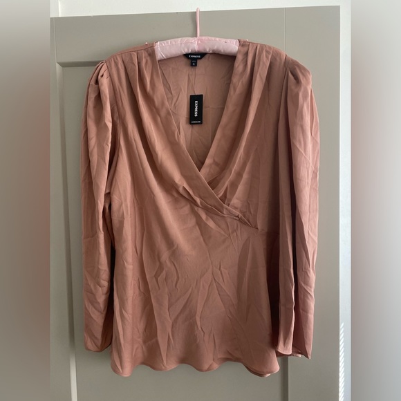 Express top - Picture 1 of 3